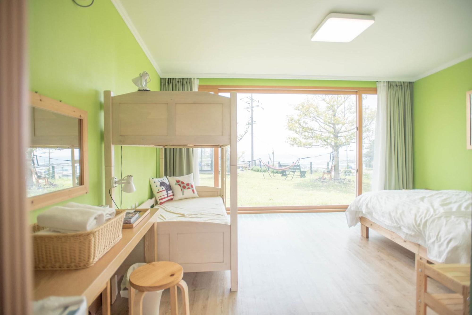 Doldam Pensión Seogwipo Habitación foto